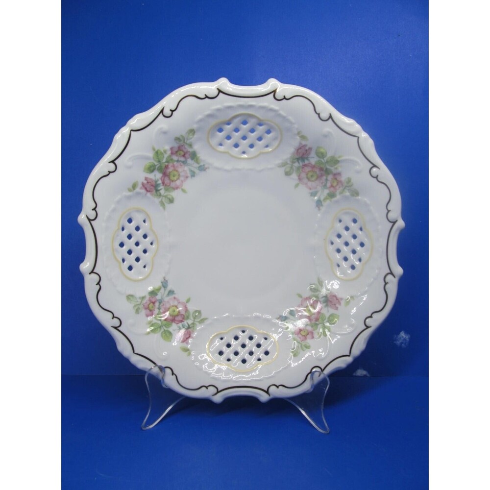 Pirken Hammer Floral De Porcelain D' Art Depuis 1803 9 3/4" Reticulated Bowl